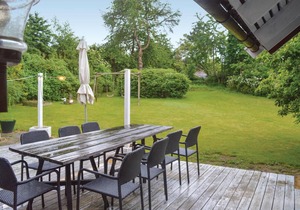 4 bedroom lovely home in Græsted