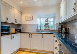 4 bedroom accommodation in East Ayton near Scarborough