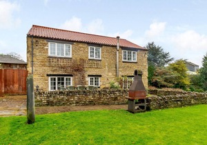 4 bedroom accommodation in East Ayton near Scarborough