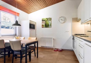 4-person dog bungalow in the holiday park Landal Wirfttal