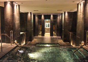 4 Spa Resort Hotel