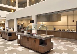 4-Star Hotel ∙ Embassy Suites by Hilton Bloomington/Minneapolis