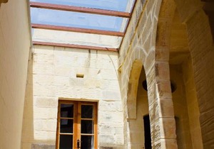400 year old converted farmhouse with private pool