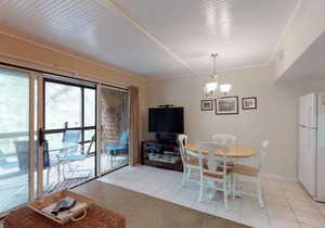 4250 Mariner's Watch Villa