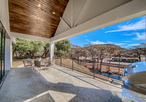 441 m² House ∙ 8 bedrooms ∙ 30 guests