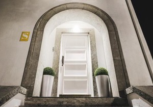 4U Lisbon Airport Suites