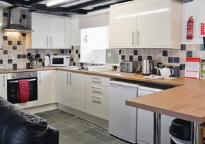 5 bedroom accommodation in Trawsfynydd, near Blaenau Ffestiniog