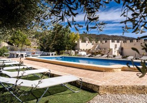 5 bedroom accommodation in Jijona