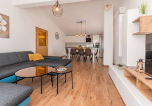 5 bedroom accommodation in Lisane Ostrovicke