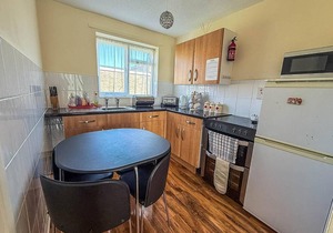 5 berth chalet to hire in Hemsby near Hemsby beach ref 18117B