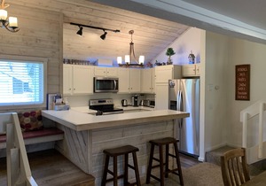 5-Star Solitude & Mammoth Mtn Views @ Snowcreek #237, Remodeled, Spa, Laundry