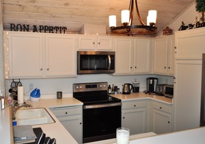5-Star Solitude & Mammoth Mtn Views @ Snowcreek #237, Remodeled, Spa, Laundry