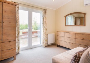 5 Tree Tops, LANREATH