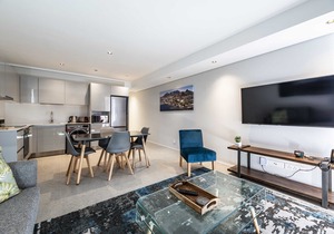 504 The Cosmopolitan.... Views and luxury.