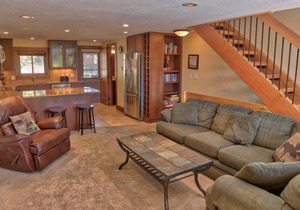 52 Clubhouse Road