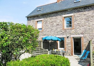 54 m² Accommodation ∙ 3 bedrooms ∙ 6 guests
