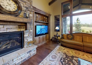56748 Dancing Rock Loop | 6 BR / 6.5 BA, Sleeps 14