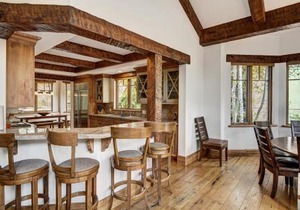 5BR Alpine Luxury Home with Private Hot Tub