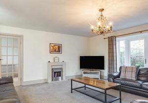 6 bedroom accommodation in Killerby, Cayton, near Scarborough