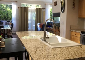 6 BR Villa Downtown in Springdale 1.2 mi from ZNP Sleeps 14 Free parking 6 cars