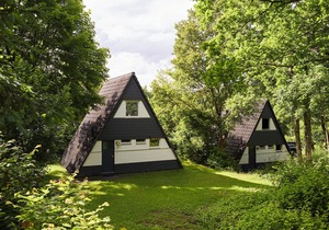 6-person dog bungalow in the holiday park Landal Wirfttal