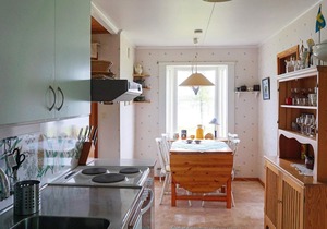 6 person holiday home in HOLSLJUNGA-By Traum