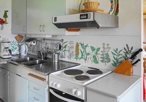6 person holiday home in HOLSLJUNGA-By Traum
