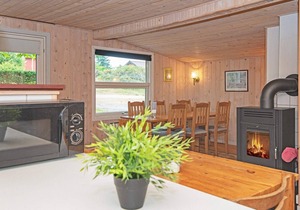 6 person holiday home in Allingåbro