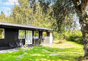 6 person holiday home in Fårevejle