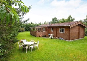 6 person holiday home in Fårvang-By Traum