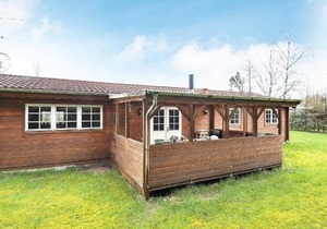 6 person holiday home in Fårvang-By Traum