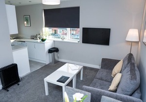 6 XAPARTMENTS IN 1 BLOCK JUST OUTSIDE THE CITY ⭐MINUTES WALK FROM SHOPS ⭐ APT#6