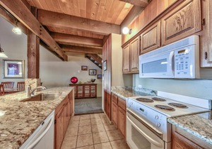 621 Lakeview