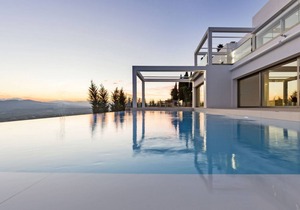 625 m² Villa ∙ 4 bedrooms ∙ 8 guests