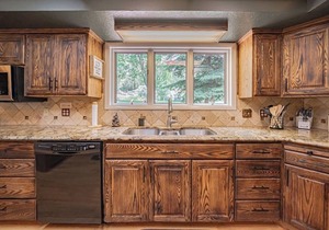 7,000 SQ FT CABIN ON 150 ACRES PRIVACY WITH ITS OWN PRIVATE LAKE.