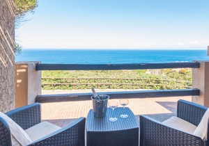 75 m² Accommodation ∙ 2 bedrooms ∙ 6 guests