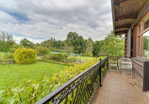 750 m² Accommodation ∙ 6 bedrooms ∙ 12 guests