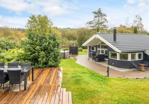 8 person holiday home in Ebeltoft-By Traum