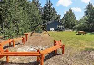 8 person holiday home in lb k