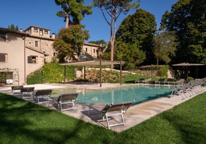 8000 m² Villa ∙ 16 bedrooms ∙ 48 guests