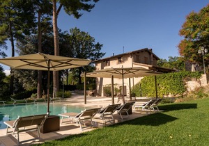 8000 m² Villa ∙ 16 bedrooms ∙ 48 guests