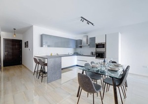 90 m² Apartment ∙ 2 bedrooms ∙ 4 guests