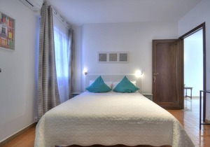 900-1, double bed/bath, wifi/aircond, breakfast facility