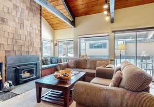 97 m² Condo ∙ 1 bedroom ∙ 6 guests