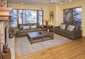98 m² Condo ∙ 2 bedrooms ∙ 7 guests