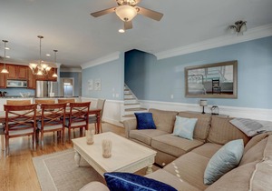 A Better View - 7 Bedrooms. Amazing roof top views, quick walk to the beach!