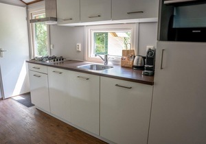 A cozy farmhouse-style cottage in a wooded area with plenty of privacy. Want to get away from it all and enjoy nature? This is possible in this comfortable 4-person accommodation at the Heivlinder near the Speulder Forest and the moors of Ermelo!