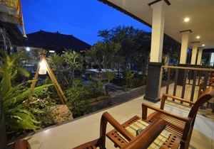 A Cozy Guest House in the Heart of Kuta, Poppies Lane, Only Few Minutes to Beach