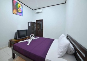 A Cozy Guest House in the Heart of Kuta, Poppies Lane, Only Few Minutes to Beach