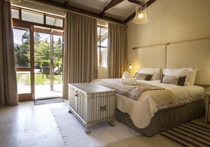A Hilltop Country Retreat